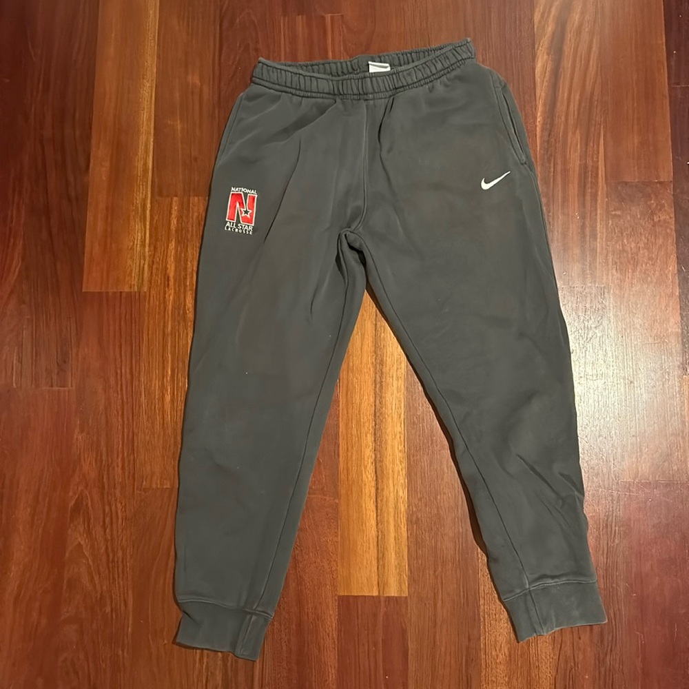 Men’s Nike Grey Lacrosse Sweatpants, size M